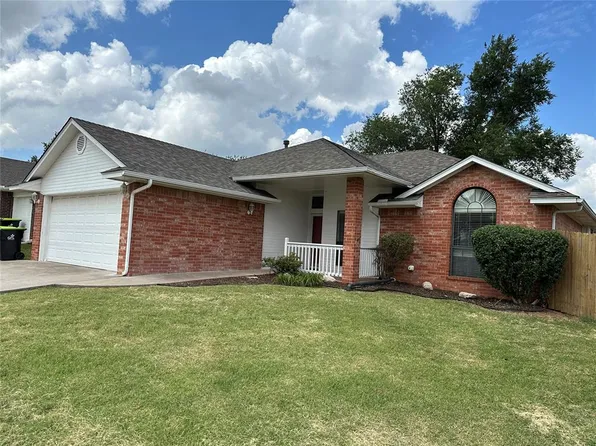 2107 Oakridge Dr, Purcell, OK 73080