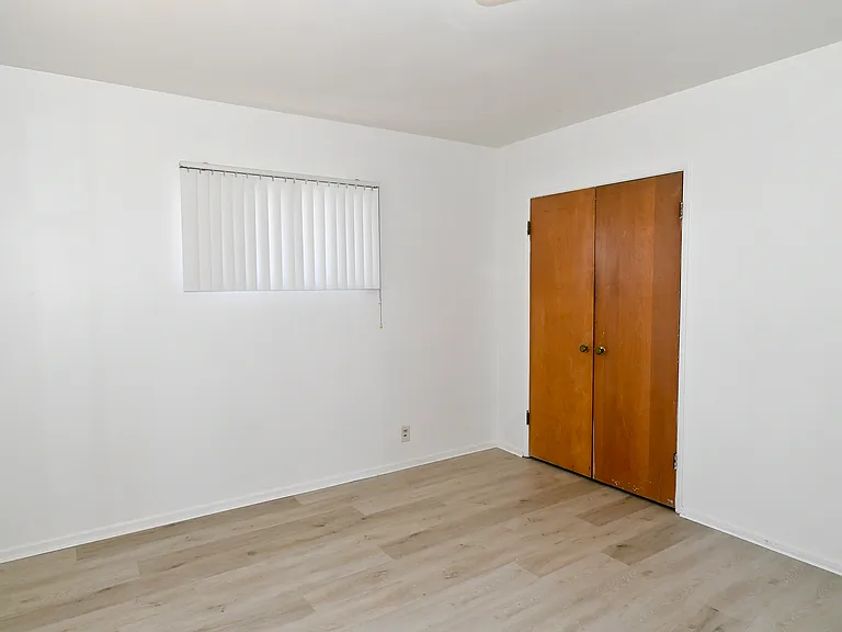 8167 Mountain View Ave #E — Photo 13