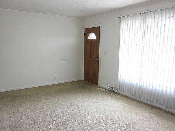 4th image of 1546 W 2320 S