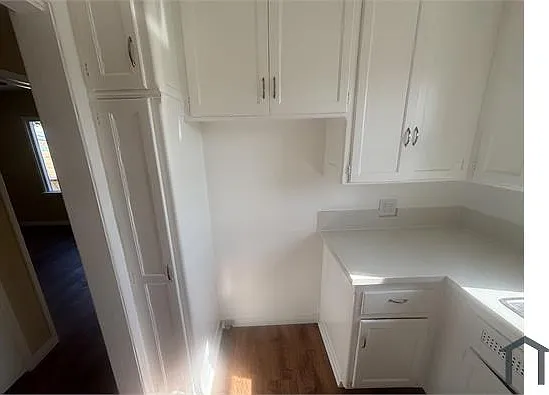 2040 W Florence Ave #8 — Photo 12