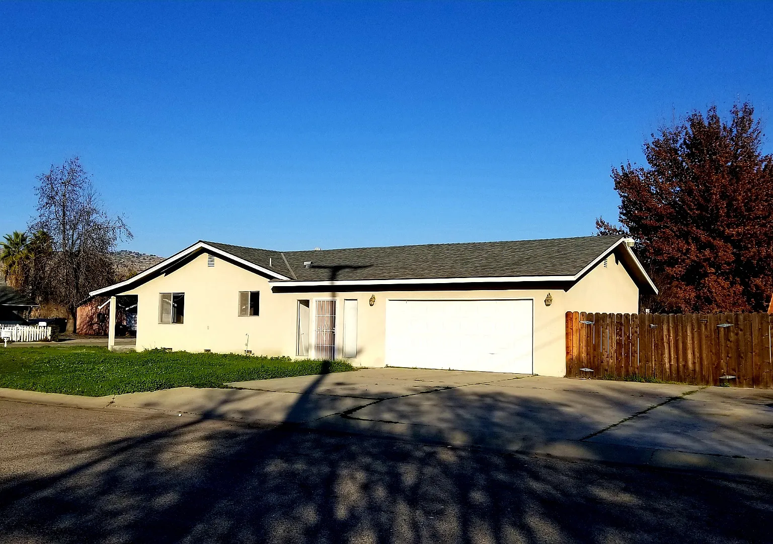 1013 East Vandalia Avenue - 1 — Photo 2
