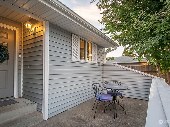 2nd image of 162 Alturas Drive