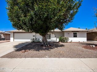 11040 W Meade Dr, Sun City, AZ 85351