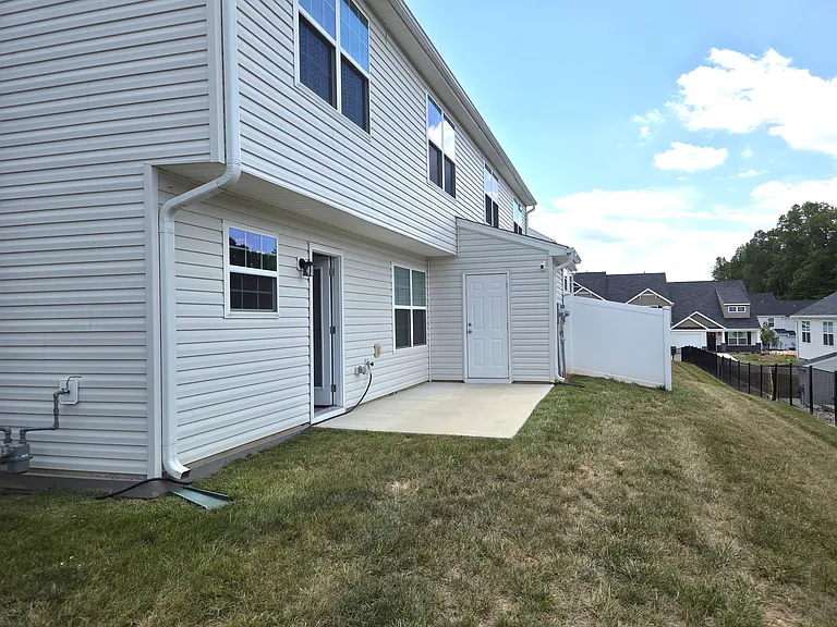 3907 Straw Hat Rd — Photo 30
