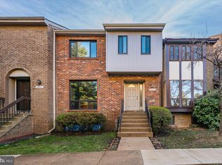 4619 Mayhunt Ct, Alexandria, VA 22312
