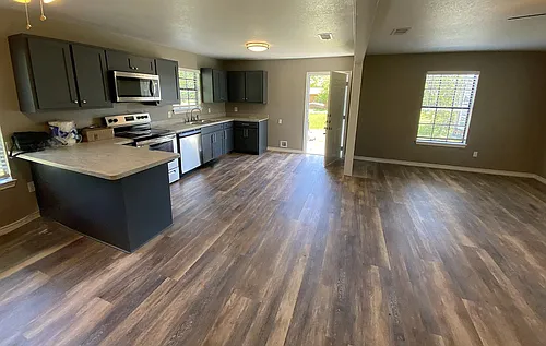 1502 Daffan Ave Photo 1