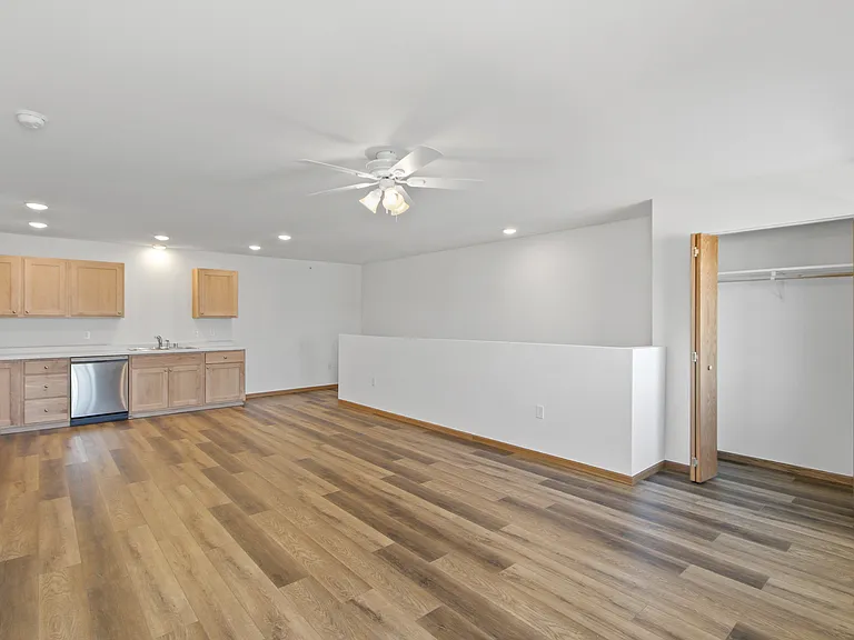 1358 Bayberry Ln #210 — Photo 4