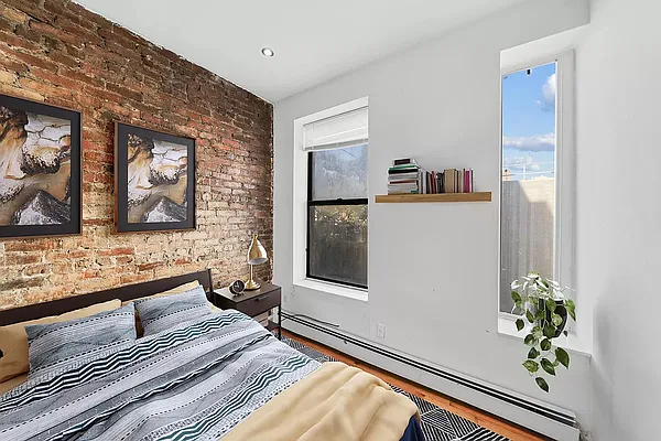 Rented by Vector New York, LLC | media 17