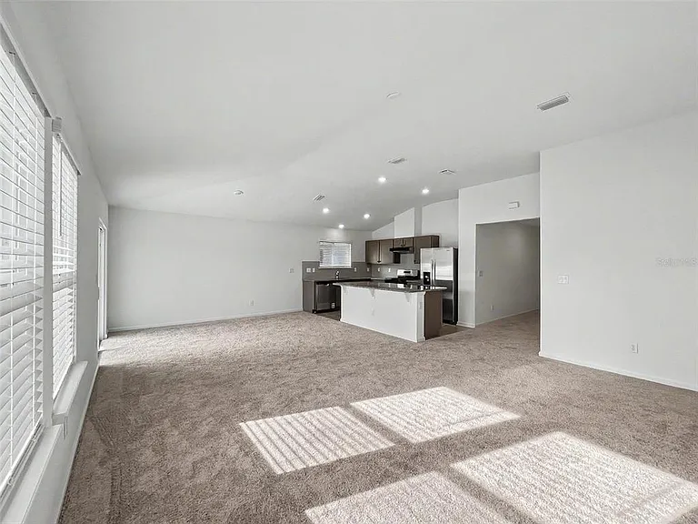 55 Signet Cir — Photo 20