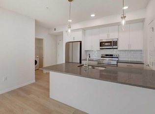 245 S Edith Pl NW #124, Calgary, AB T3R2E1