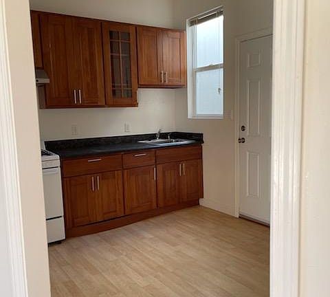2nd image of 550 Octavia St #550-552-558