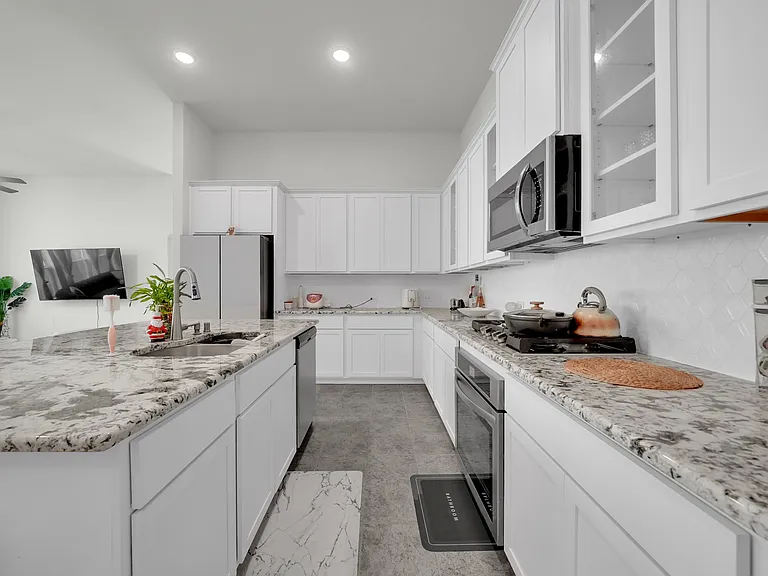 1505 Verbena Ln — Photo 5
