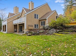 110 Mountainside Dr #J-201, Stowe, VT 05672