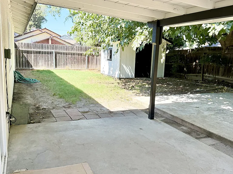 814 S Cindy St — Photo 42