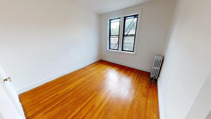 Rented by Metro Garden Realty NYC | media 2
