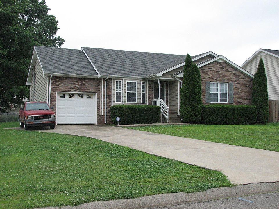1st image of 370 Brook Mead Dr