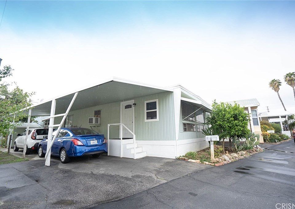 1st image of 19120 Canterbury Dr #9