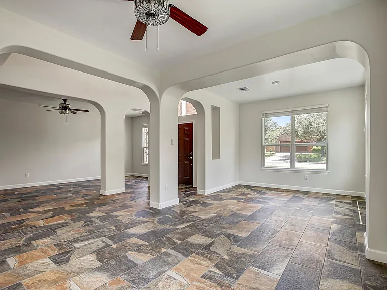 309 Camperdown Elm Dr — Photo 8