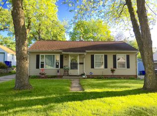 1130 30th St NE, Cedar Rapids, IA 52402