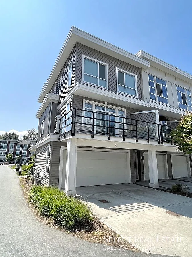 3 bed, 2.5 bath, 1820 sqft, $2,900 — Photo 2