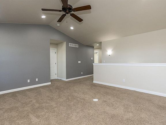 3rd image of 1460 Harvest St