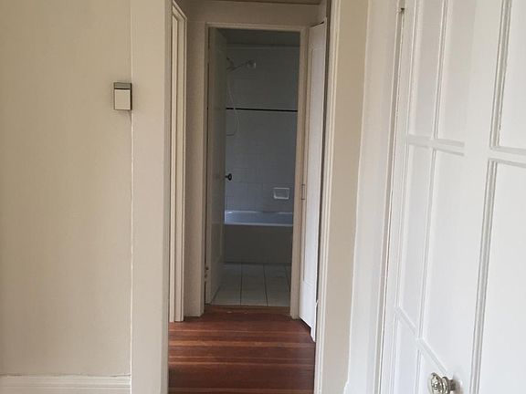 3rd image of 2350 California St APT 1