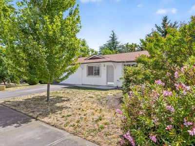 315 School House Rd, Talent, OR, 97540