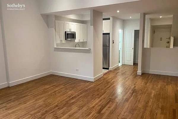 Rented by Sotheby's International Realty | media 19