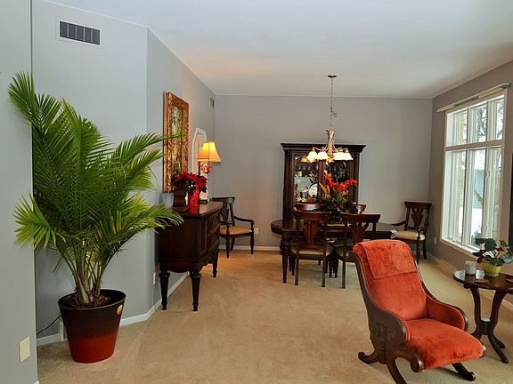 3rd image of 701 Kvamme Ln