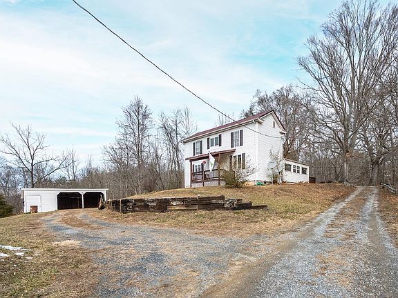 3rd image of 5069 Smith Mountain Lake Pkwy