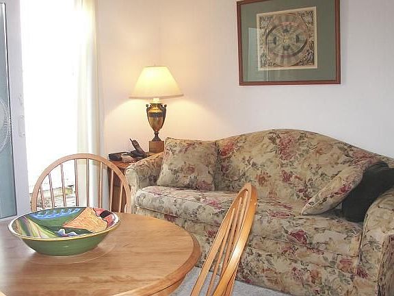 2nd image of 15 Cottage St #6