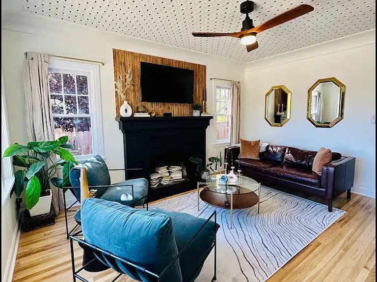 1295 Gordon Ave — Photo 3