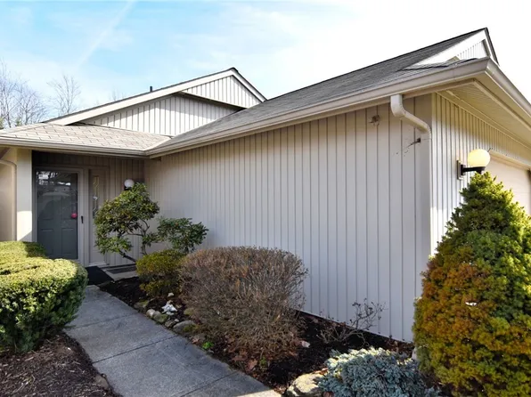 12629 Ionia Ct, Strongsville, OH 44149