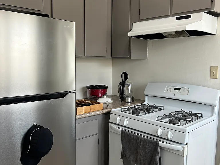 11217 Washington Pl #6 — Photo 4