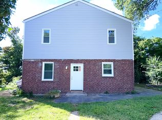 273 High Ridge Dr, Bridgeport, CT 06606