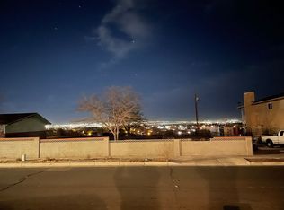 903 Alta Vista Ct SW, Albuquerque, NM 87105