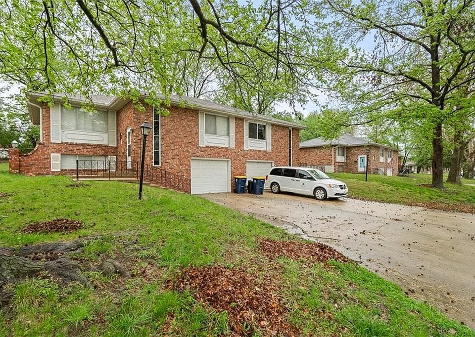1st image of 5630 NW Hillside Dr