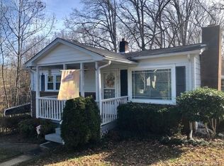 973 8th Ave NW, Hickory, NC 28601