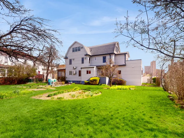 3851 Laurel Avenue image 1 of 23