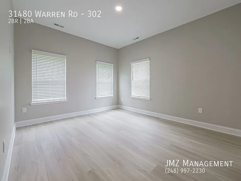 31480 Warren Rd #302 — Photo 14
