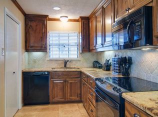 2820 Oakside Dr, Bryan, TX 77802