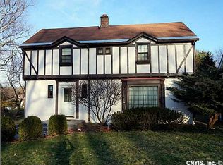 206 Roycroft Rd, Syracuse, NY 13214