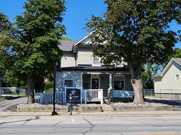 30 Pine St Unit 2, Collingwood, ON L9Y 2N7