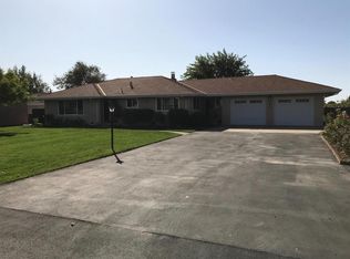 16977 Tretheway Rd, Lodi, CA 95240