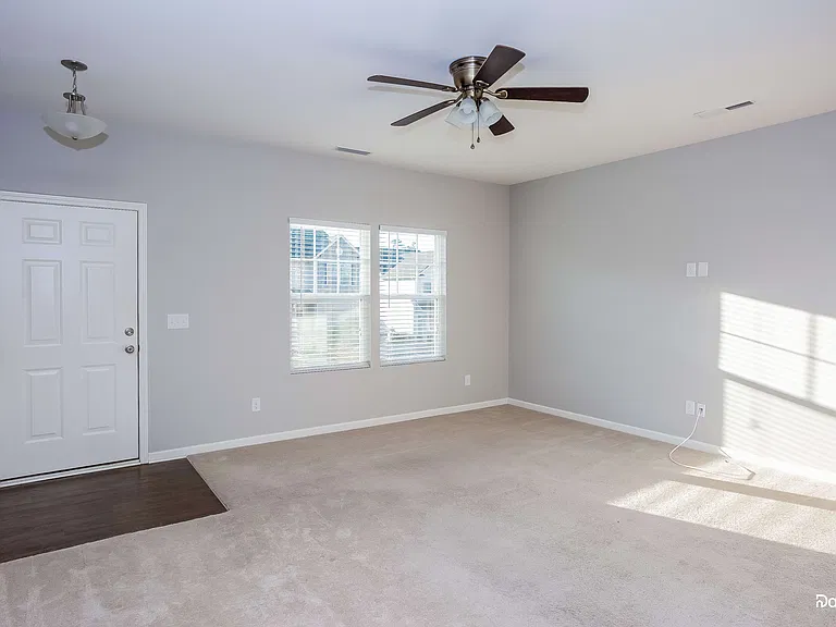 1072 Ramsgate Dr SW — Photo 5