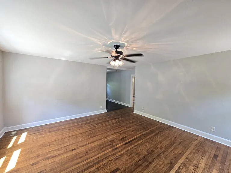 3605 Navajo Dr — Photo 3