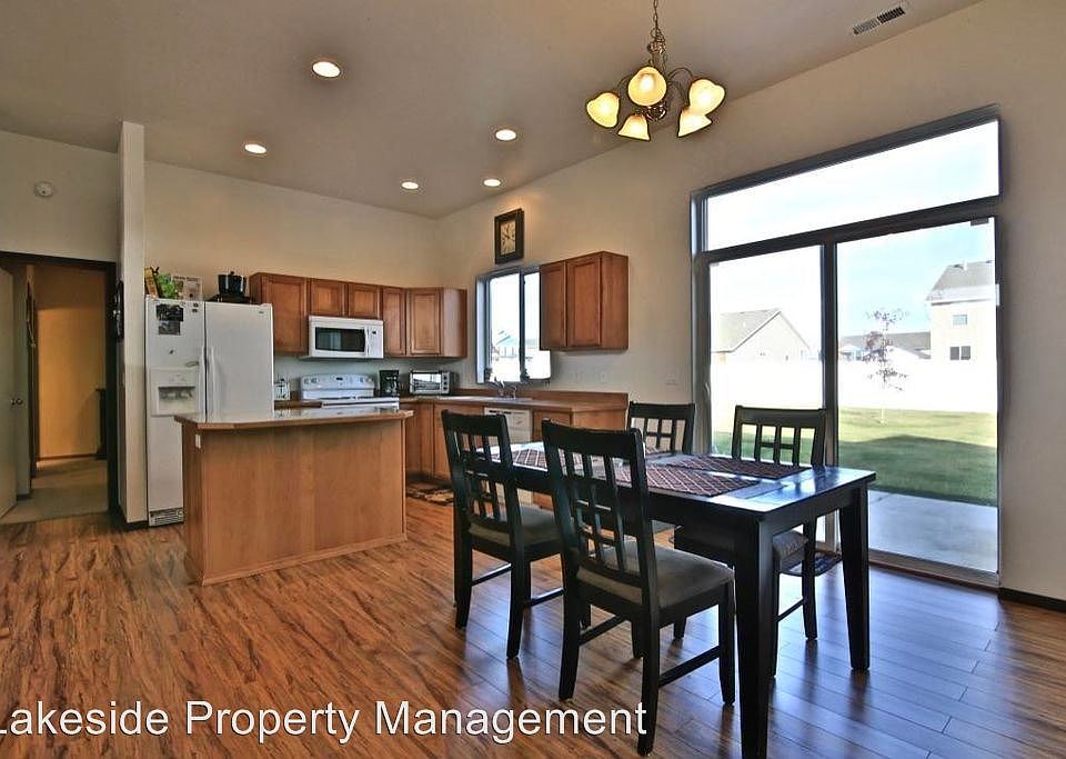1st image of 3425 W Pescador Dr