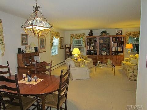 3rd image of 11 Bently Ln