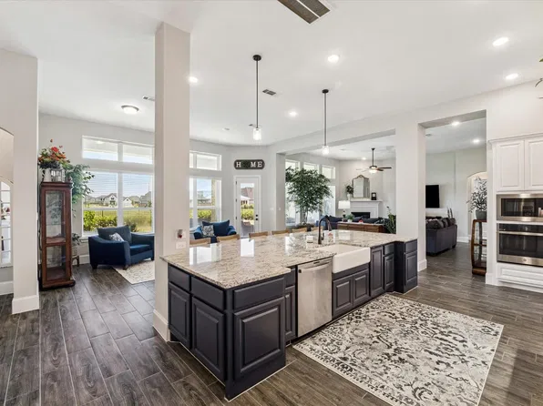 2547 Sandy Lake Dr, Friendswood, TX 77546