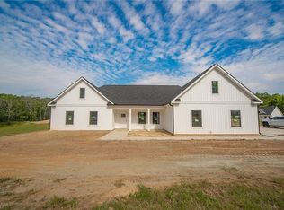 3156 Huffines Dr, Burlington, NC 27217